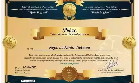 Thi sỹ Ngọc Lê Ninh thật bén duyên với các giải Thơ quốc tế