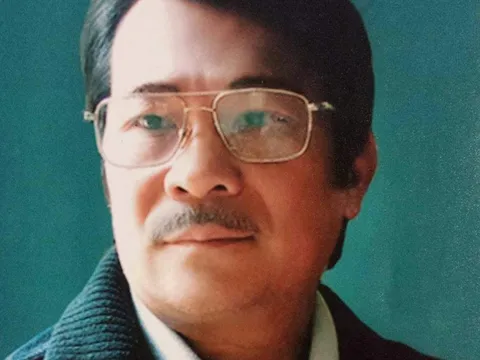Nhà thơ Đỗ Toàn Diện