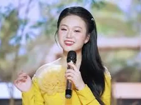 4 Hot Girl 2K hát ca khúc của Ngọc Lê Ninh Artist