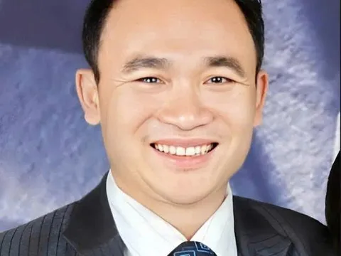 SÓNG "@4.0" VÀ CƠN NGHIỆN TÌNH TRONG CHIẾC GIƯỜNG ĐẠI DƯƠNG